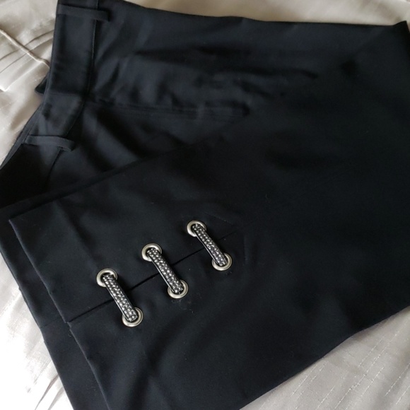 Pierre Black Capri - Picture 1 of 3